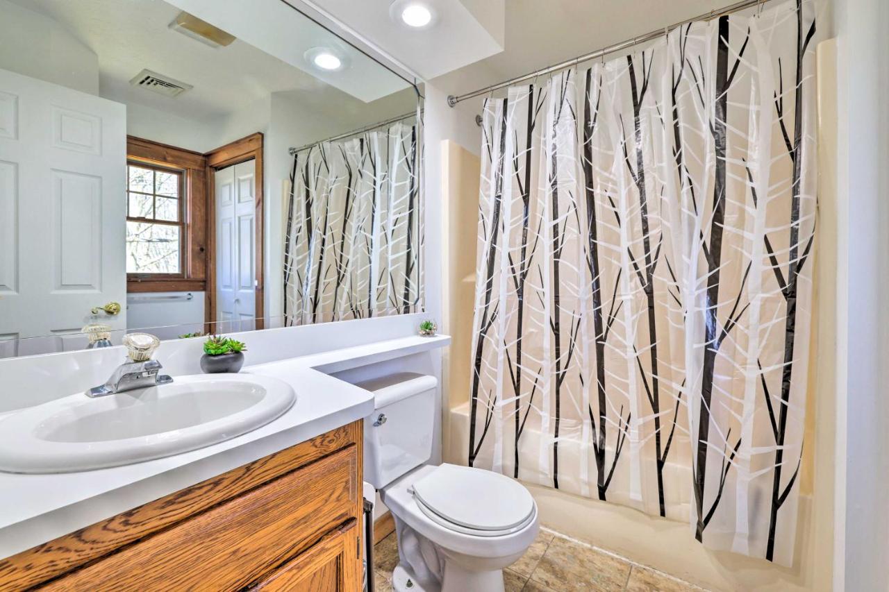 Pocono Retreat, 1 Mi To State Park And Ski Access! Tannersville Exteriör bild